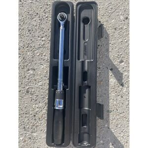 NEW HUSKY PRO Torque Wrench 39103 Socket Wrench w/ Case FAST SHIPPING‎